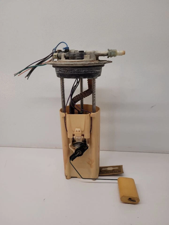 2000-2003 BUICK CENTURY 3.1L Fuel Pump Assembly 19177221 - Imagem 1 de 4