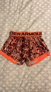 Under Armour Shorts Size YSM - Picture 1 of 1
