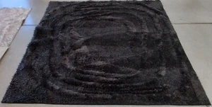 BLACK 6'-7" x 6'-7" Flaw in Rug, Reduced Price 1172770613 HLS214Z-7SQ - Picture 1 of 3