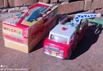 GRULETA DE CAMIÓN DE JUGUETE DE COLECCIÓN MF 715 GMC ST-1 SERVICIO CHINA AAA CAJA ORIGINAL FUNCIONA Foto 1 de 4