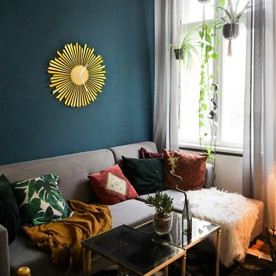 The Sun - eye-catching organic wall clock with starburst pattern - Image 1 of 4