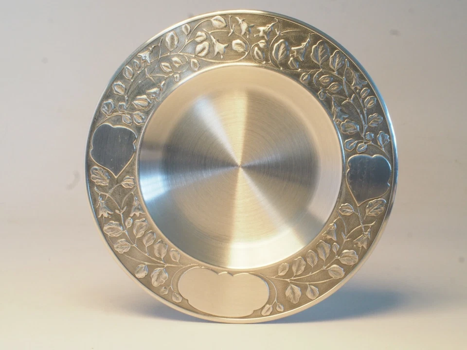 EIK PEWTER PLATE, MADE IN NORWAY 6-7/8" IN DIAMETER PLACE FOR ENGRAVING - Image 1 of 2