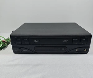 VCR Zenith VRM4170 VHS 4 Head Cassette Player Recorder VCR No Remote TESTED - Picture 1 of 8