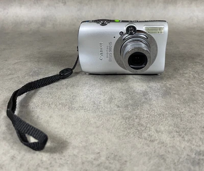 Canon IXUS 980 IS - Silber - Digitalkamera - Kamera - 14.7MP - Bild 1 von 4