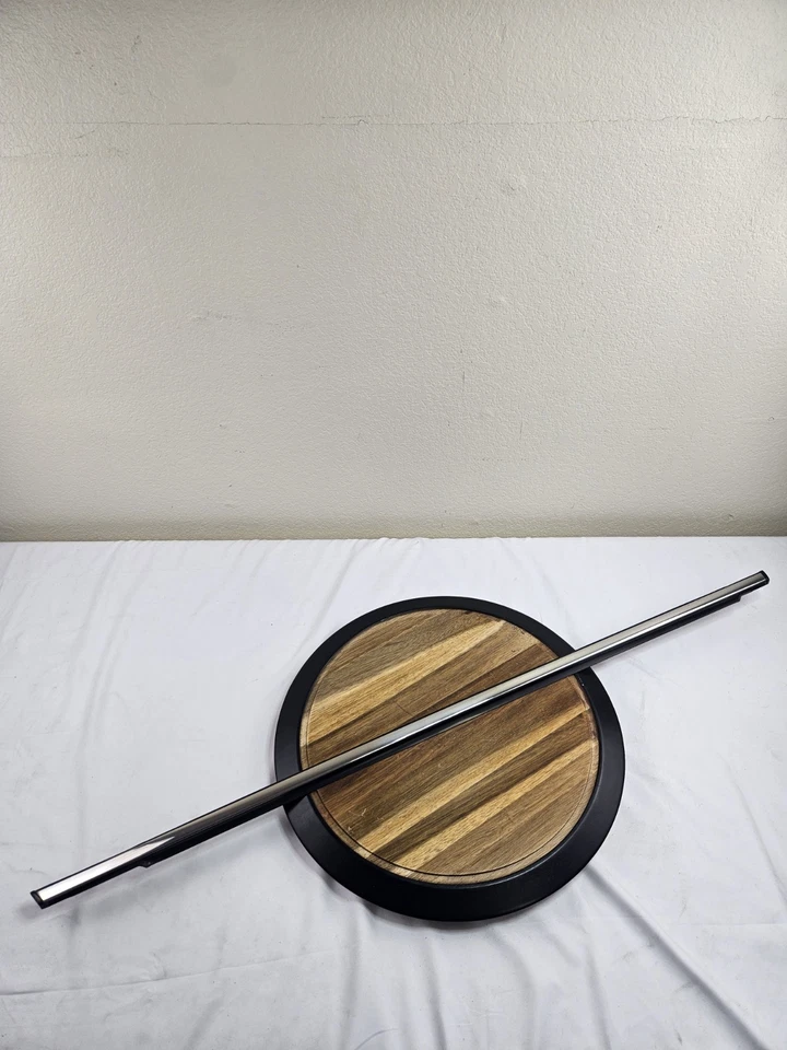 98-03 Jaguar Vanden Plas LWB moldura traseira esquerda do lado do motorista porta externa fabricante de equipamento original - Imagem 1 de 4