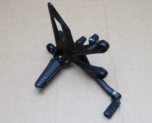 KTM 1290 super duke R 2021 right footrest and brake pedal (15087) - Picture 1 of 9