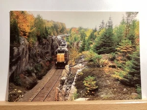 Agawa Canyon Train Tour: Algoma Country, Canada - Vintage Postcard - Picture 1 of 3