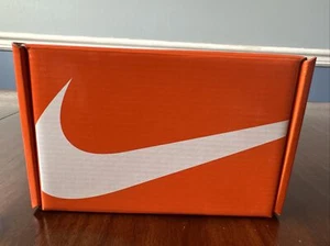 Hot Wheels 2022 Paul George X Nike X Hot Wheels Circle Tracker - Picture 1 of 5