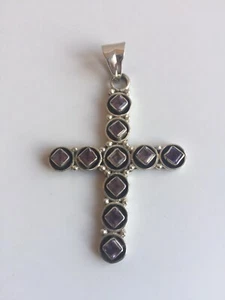 Silberanhänger 925 Kreuz mit sehr schönen lila Steinen - Bild 1 von 2