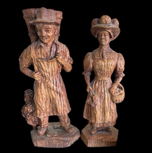 Vintage Hand Carved Wooden Vinyard Worker carrying grapes - Picture 1 of 6