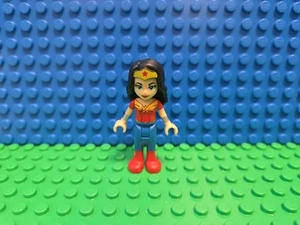 Lego Wonder Woman Minifigure shg008 DC Super Heroes 41235 CMF Lot Rare Retired  - Picture 1 of 4