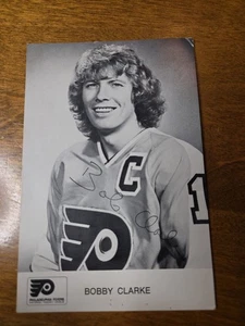 Bobby Clarke Vintage Hand Signed Autograph Auto Postcard Philadelphia Flyers - Picture 1 of 4
