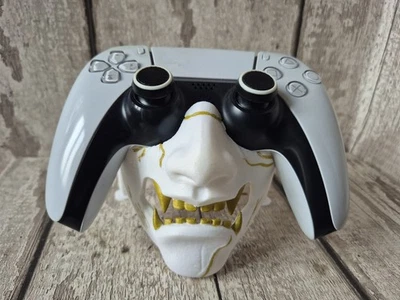 Ghost Of Yotei Samurai Mask  Ps5 Controller Holder - Image 1 of 4