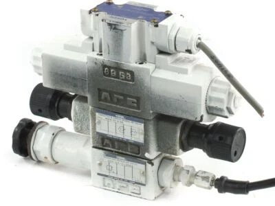 Válvula direccional Yuken DSG-01-3C40-D24-50398 5080 PSI MSW-01-X-50 MRP-01-C-3004 Foto 1 de 4