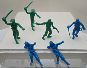 Ideal Toys Pirate Figures Lot of 6 Reissue Plastic Piratesl Crew - Picture 1 of 10