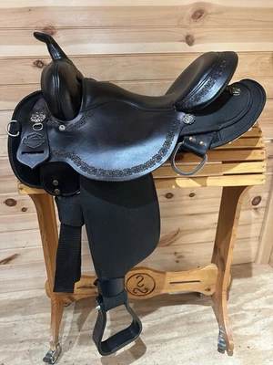 15” Circle Y High Horse Daisetta Western Trail Saddle Model 6914 (2021 Year) - Image 1 of 4