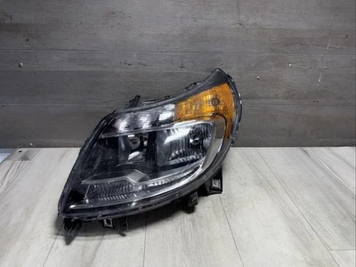 Faro halógeno izquierdo Dodge Promaster 1500 2500 2014-2020 Foto 1 de 4