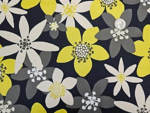 1 Yard Fabric Yellow Black White Flowers 44" Wide Vintage Quilt Shop Quality - Picture 1 of 3