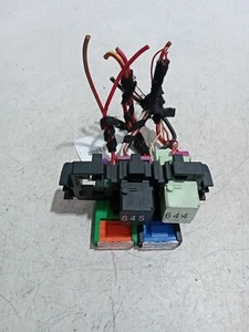 AUDI A4 B8 2.0 TDI DIESEL FUSE RELAYS WITH BRACKET 2008 4F1937503A - Picture 1 of 11