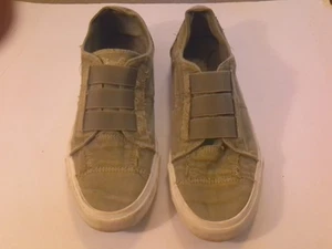 Blowfish Malibu Women's Gray Canvas Slip-On Fashion Sneakers Size 10 - Picture 1 of 5
