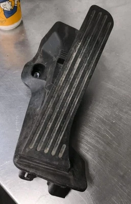 Seat Altea VW Golf Mk5 Plus 2006 1.9 Tdi Accelerator Throttle Pedal 6pv008890 - Image 1 of 3