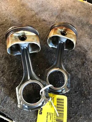 Поршень двигателя с соединительным штоком 2006 MERCEDES BENZ CLS500C 5,0 л изготовитель оборудования - Изображение 1 из 4