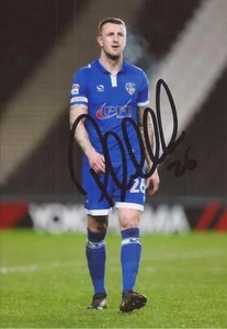OLDHAM: PETER CLARKE SIGNED 6x4 ACTION PHOTO+COA - Picture 1 of 1