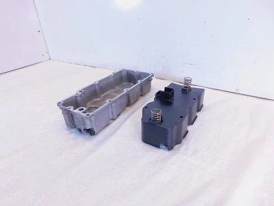 Bandeja de cárter de aceite plateada Harley Touring Road King & Electra Glide 62711-99 con deflector Foto 1 de 4