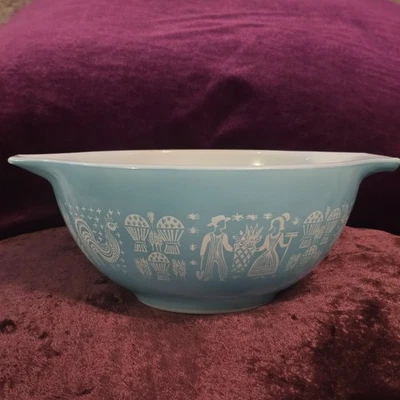 Vintage Pyrex 442 Amish Butterprint Turquoise Cinderella 1.5 Qt Mixing Bowl MCM - Image 1 of 4