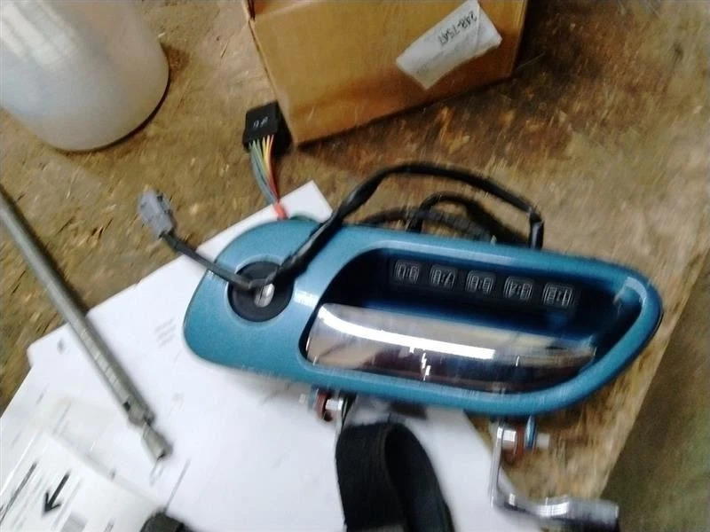 Manija de la puerta del conductor puerta exterior delantera se adapta a 99-02 Lincoln Continental 2657120 Foto 1 de 1