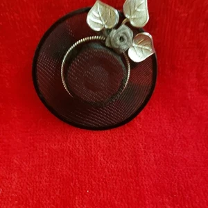 Vintage 3D Netz Hut Brosche schwarz mit silberfarbenen Akzenten 2,5 Zoll Anstecknadel - Bild 1 von 8