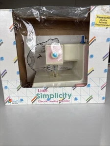 1986 Little Simplicity Electric Sewing Machine By Lanard Toys In OG Box PINK - Picture 1 of 10