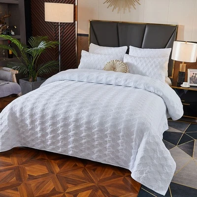 White Quilt Bedding Set Queen Size Cotton Quilted Comforter Set Coastal Seash... - Image 1 of 4