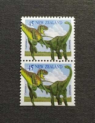 1993 New Zealand Extinct Animals Dinosaurs 2v Booklet Stamps Mint NH - Image 1 of 2