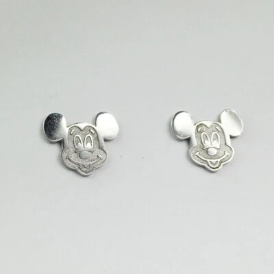 Pendientes de plata esterlina con cabeza de Mickey Mouse de Disney Foto 1 de 4