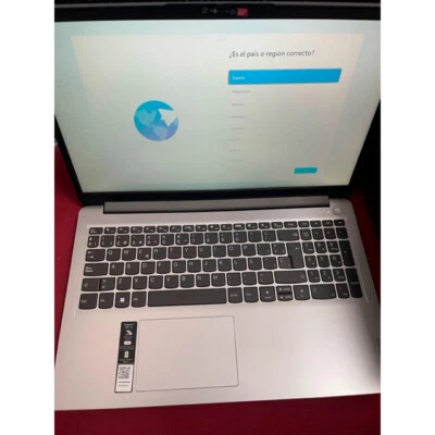 Portátil Lenovo Ideapad 1 15ADA7 AMD 3020E 8GB RAM 256GBSSD W11 *Tiene un golpe* - Imagen 1 de 4