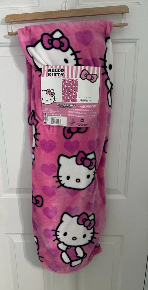 Hello Kitty PINK Throw 50x70 SILK TOUCH THROW Sanrio 100 Polyester