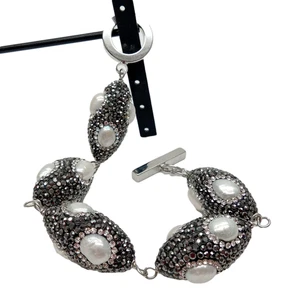 Armband 8,5 Zoll Süßwasser weiße Zuchtperlen schwarz Strass pave olivenförmig - Bild 1 von 7