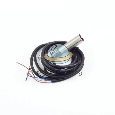 Autonics BR400-DDT-C-P Photoelectric Sensors Cylindrical Type PNP New 1PCS - Image 1 of 4