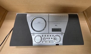 Sintonizador de casete de CD de centro de música estéreo de diseño Elta 2434N *Piezas o reparación* - Imagen 1 de 5