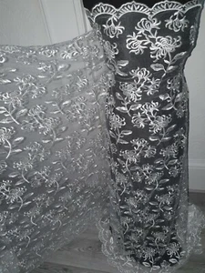 2M Off white Ivory BRIDAL BOTH SIDE SCALLOPED LACE EMBRIOUDED FABRIC 52" wide - Picture 1 of 12