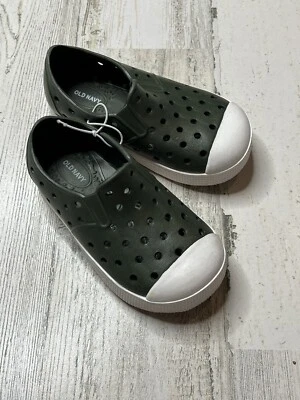 Boys Sz 5 Old Navy Army Green Casual Boat Shoes Slip On Rubber Water Shoes New - Image 1 of 3