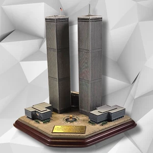 Estatuilla conmemorativa del World Trade Center Danbury Mint Twin Towers 911 - Imagen 1 de 8