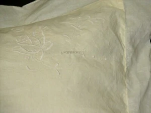 Vintage Soft Yellow Cotton STD Scalloped Embroidery Pillow Sham VGC - Picture 1 of 7