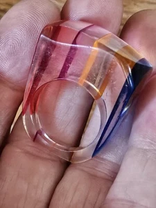 Vintage Resin Lucite Plastic Rainbow Striped Multicolor Ring MOD Boho Size 6 - Picture 1 of 9