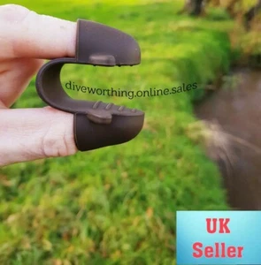 Silicone camping mini pot finger gripper/ holder. UK SELLER. UK STOCK - Picture 1 of 7