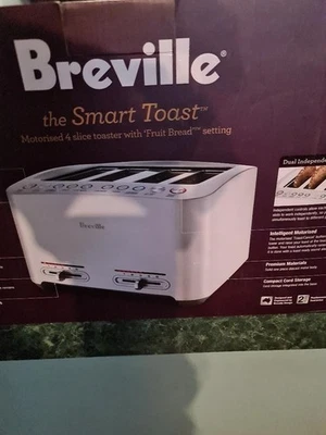 BREVILLE BTA845BSS DIE-CAST SMART STAINLESS STEEL LIFT AND LOOK 4-SLICE TOASTER. - image 1 of 4