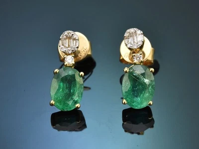WUNDERVOLLE SMARAGD OHRRINGE MIT DIAMANTEN AUS GOLD 750 - Bild 1 von 4