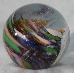 Mármol hecho a mano contemporáneo Andy Davis, 1 1/2" de diámetro, #9001H - Imagen 1 de 10