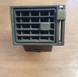 RENAULT 5 GT TURBO GEBRAUCHT ARMATURENBRETT ARMATURENBRETT HEIZUNG SEITE UK BEIFAHRERSEITE BELÜFTUNG - Bild 1 von 4